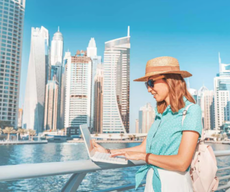 Digital Nomads in Dubai: How to Live and Work in Dubai Without a Full-Time Job