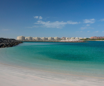 The Best Dubai Hidden Beaches: Family-Friendly Shores and Lesser-Known Spots