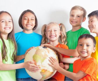 How to Prepare Your Kids for the Cultural Differences in Dubai: A Parent’s Guide to Managing Expat Life